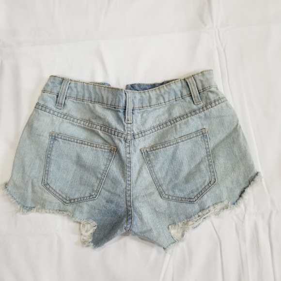 women's cut off shorts - Picture 2 of 7